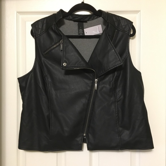 Lane Bryant Jackets & Blazers - 🌹HOST PICK🌹 NWT LANE BRYANT black zippered vest